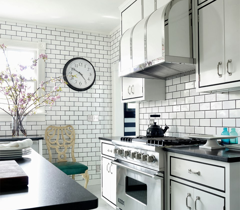 white subway kitchen backsplash