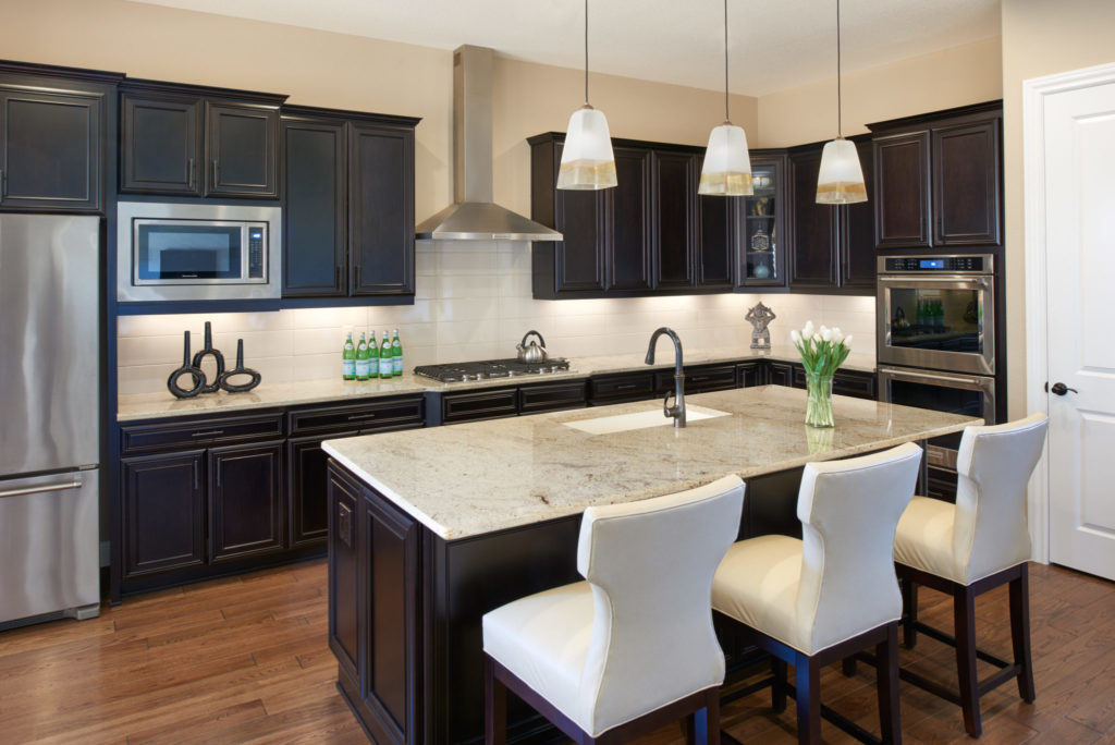 black and white traditional kitchen