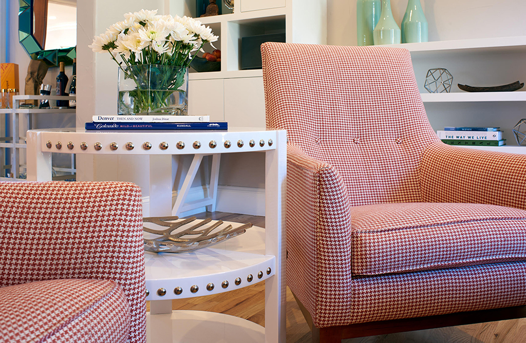 coral living room vignette