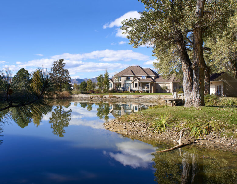 A Sprawling Suburban Denver Home Makes Room for Many