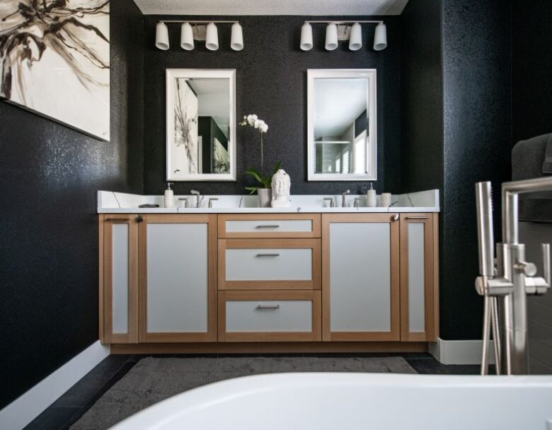 A Suburban Denver Home Gets a Modern Upgrade