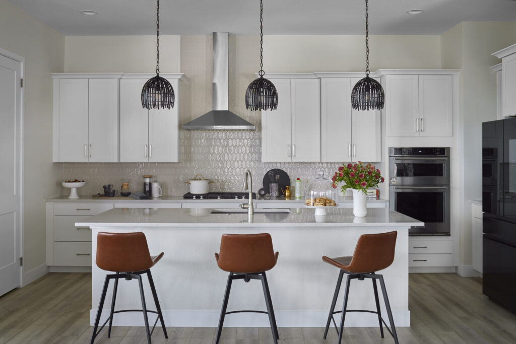 Streamlined Kitchen design in Castle Pines, CO
