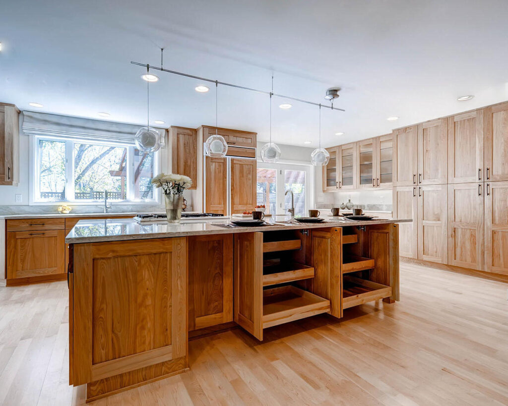 Kitchen Designer maximizes storage in the kitchen island